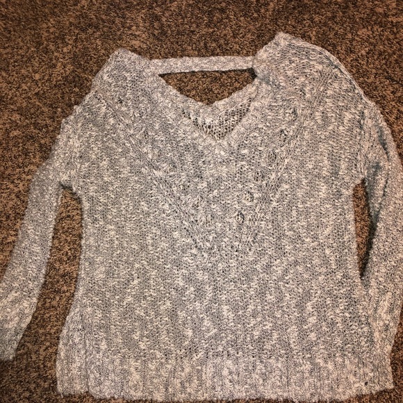 Hollister Sweater - Picture 4 of 5